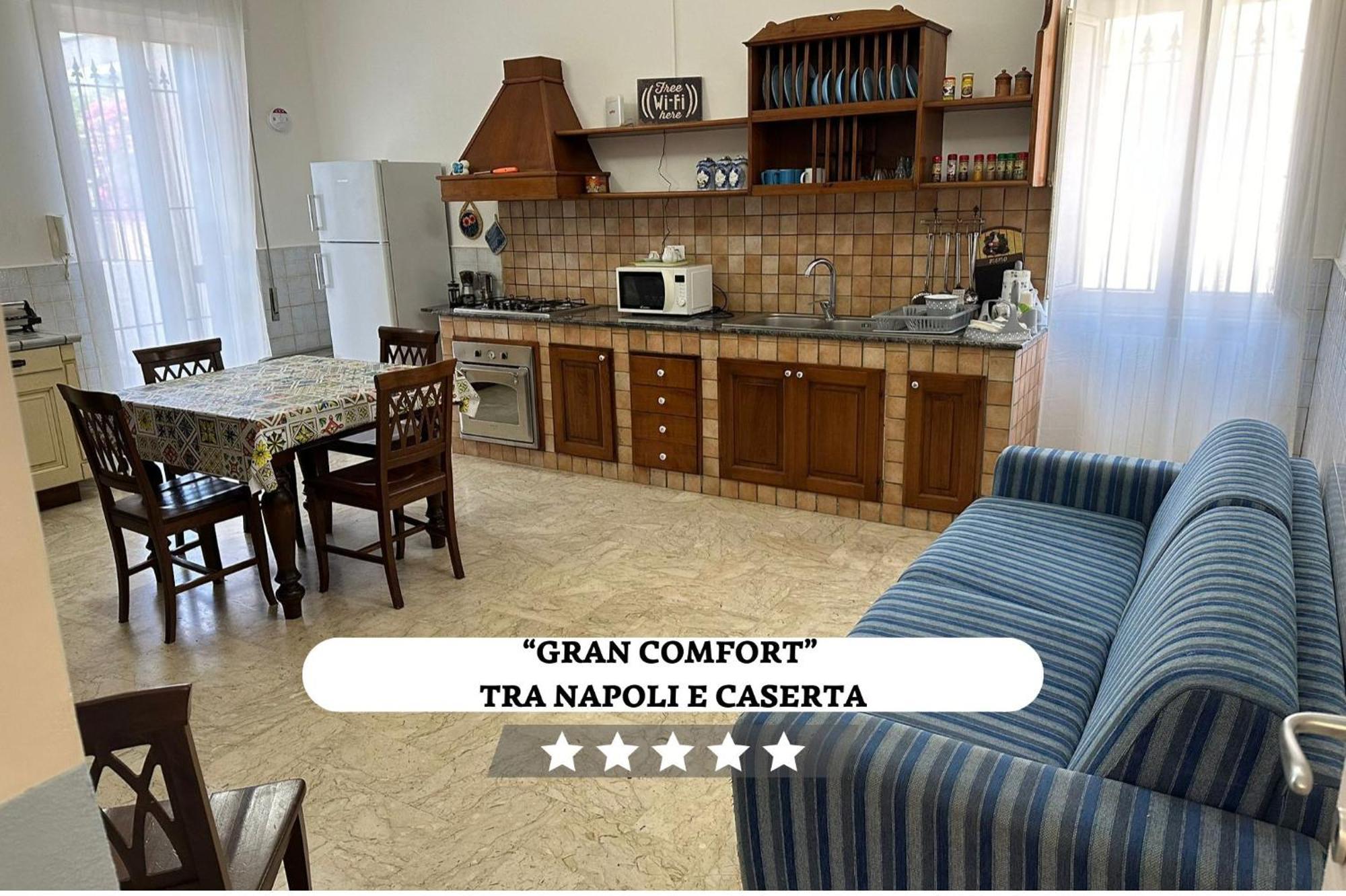 Grancomfort Tra Napoli E Caserta กัสเตลโวลตูร์โน ภายนอก รูปภาพ